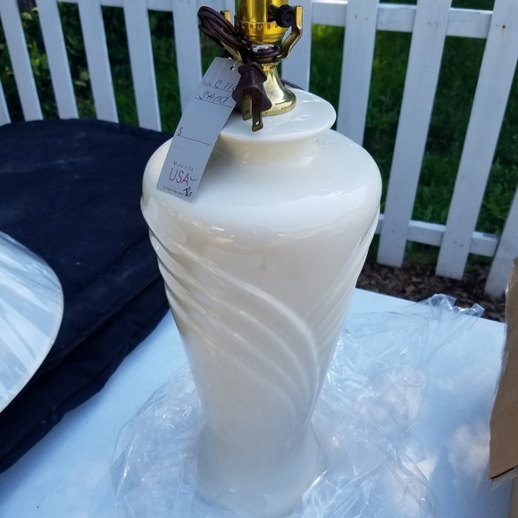 Pair of table lamps - Picture 1 of 2